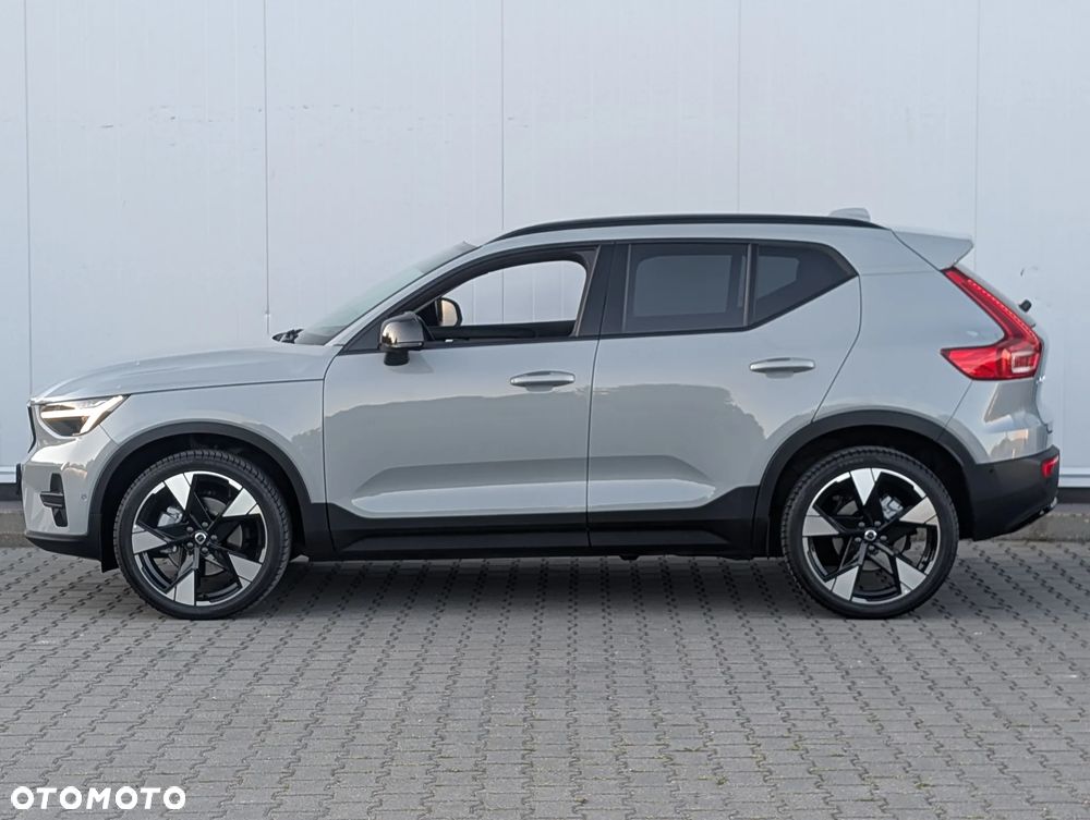 Volvo XC 40 B4 AWD Ultimate Dark - 18