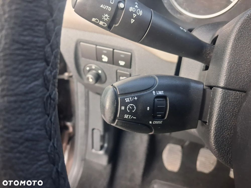 Peugeot Partner 90 Quiksilver - 26