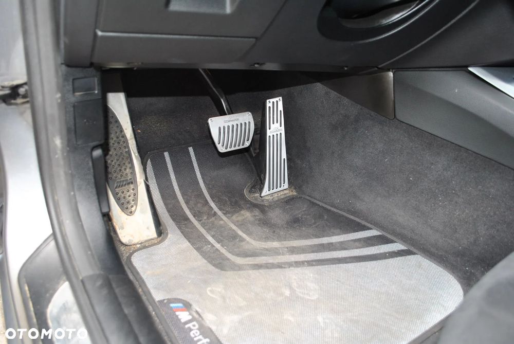BMW Seria 3 335d - 10