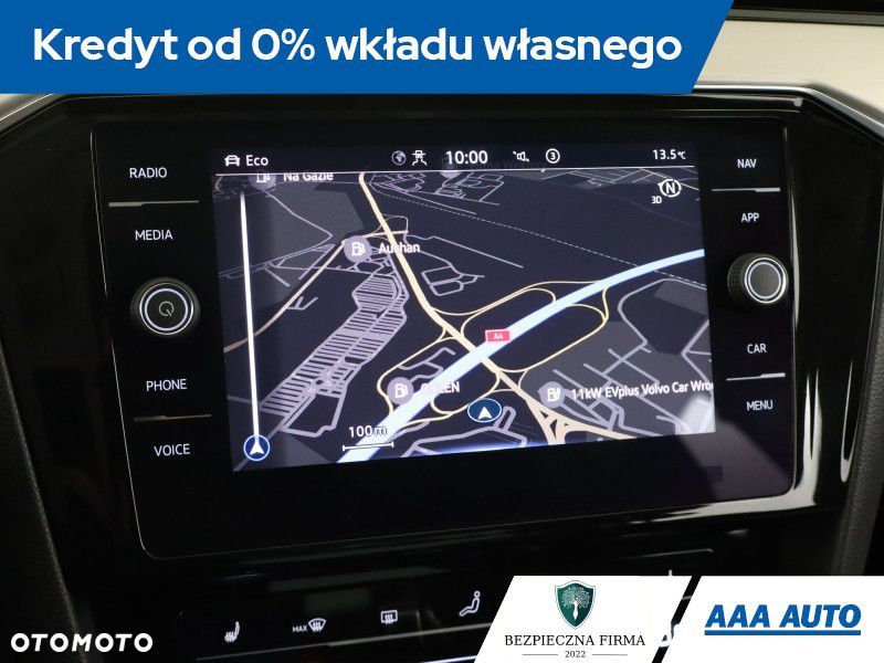 Volkswagen Passat - 14