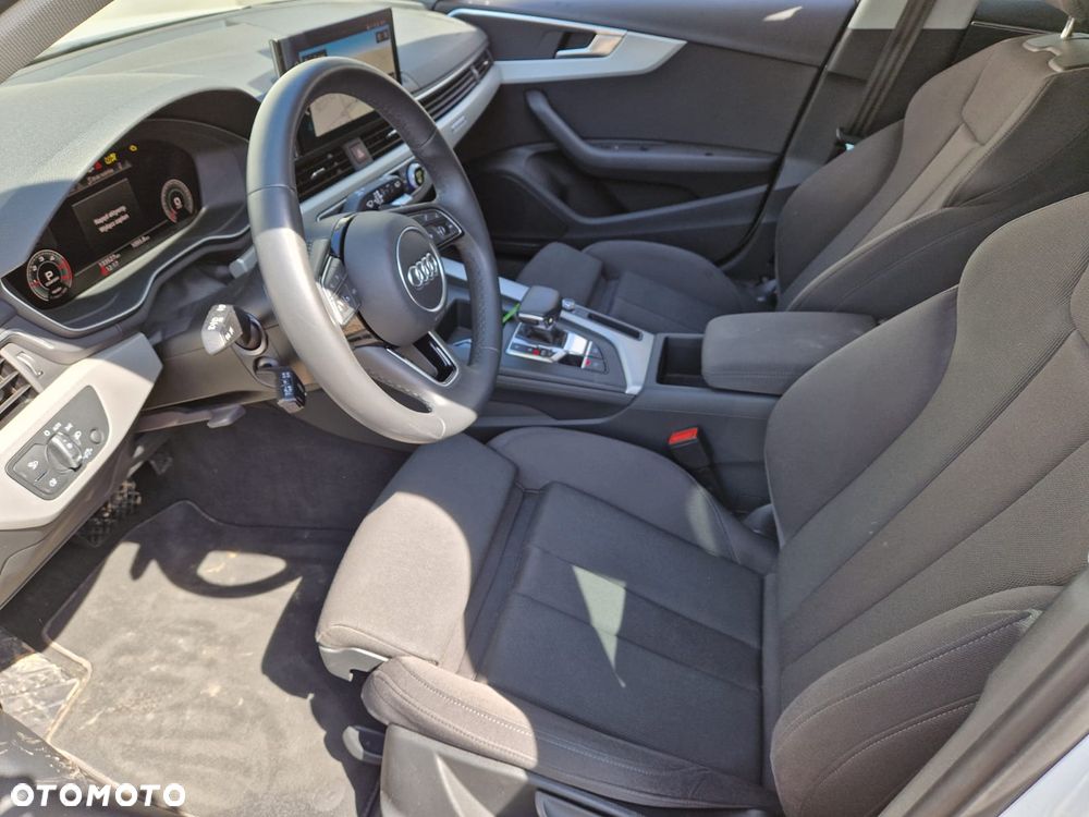 Audi A4 Allroad - 11