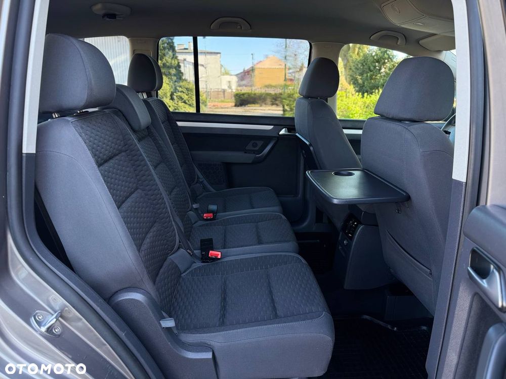 Volkswagen Touran 1.9 TDI Highline - 20