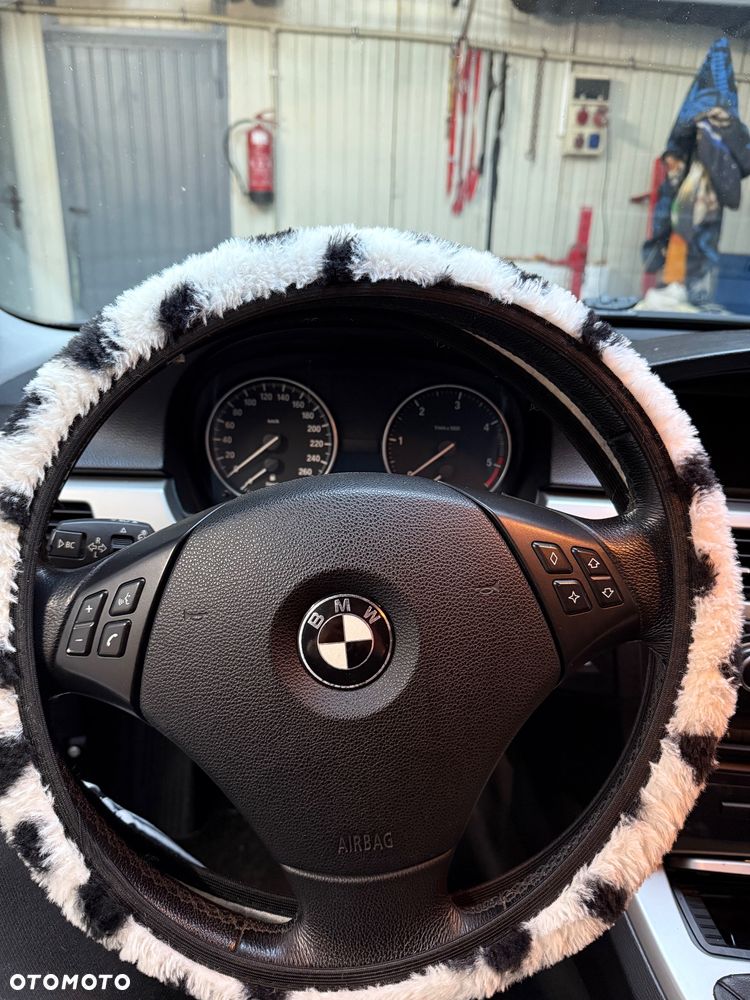 BMW Seria 3 320d - 10