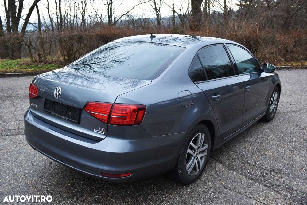Volkswagen Jetta 1.4 TSI Comfortline - 3