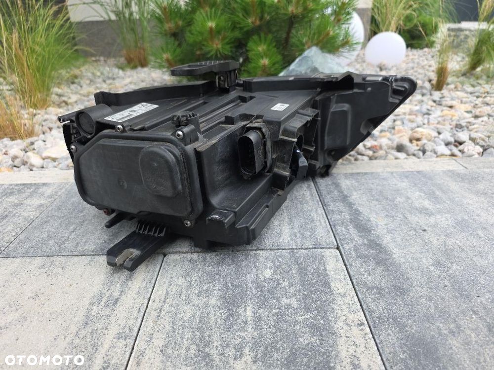 AUDI Q3 RSQ3 8U0 LIFT Lampa lewa przód Full Led Dynamic 8U0941033 2016 - 9