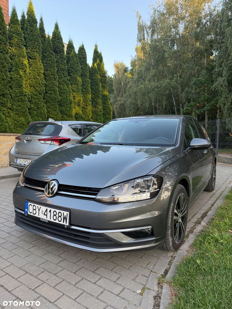 Volkswagen Golf - 2