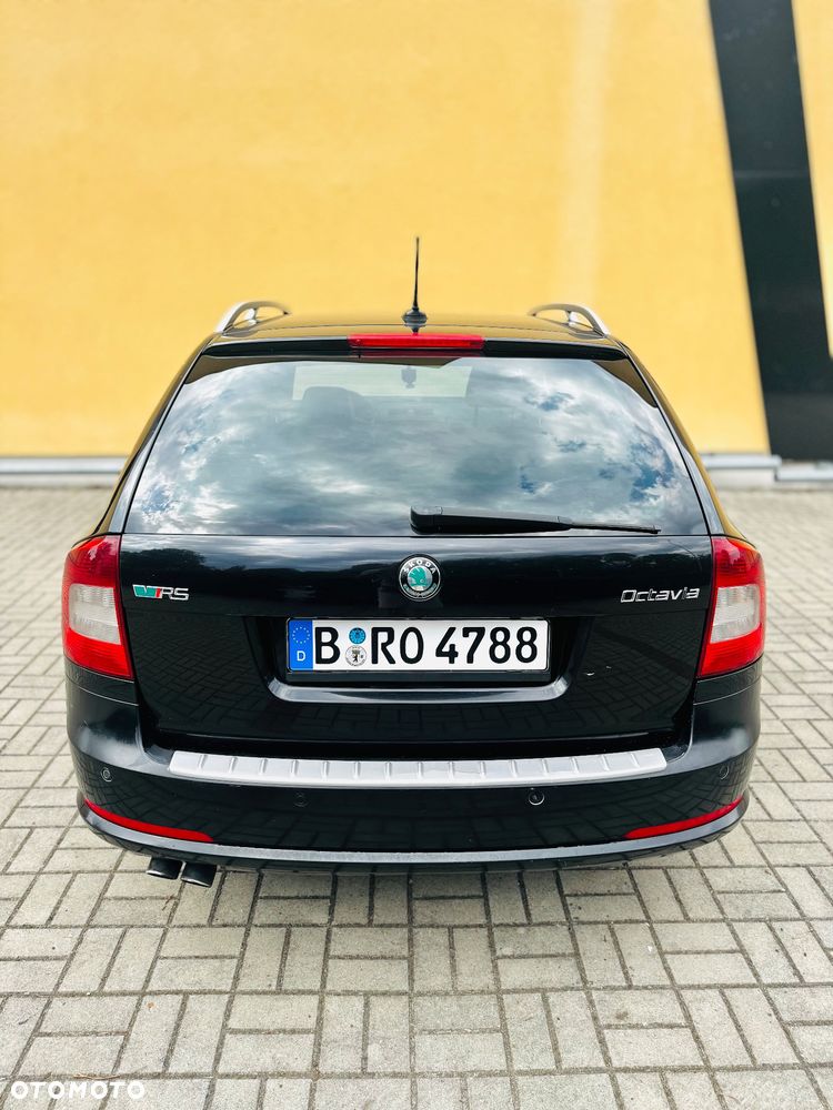 Skoda Octavia 2.0 TDI DPF RS - 10