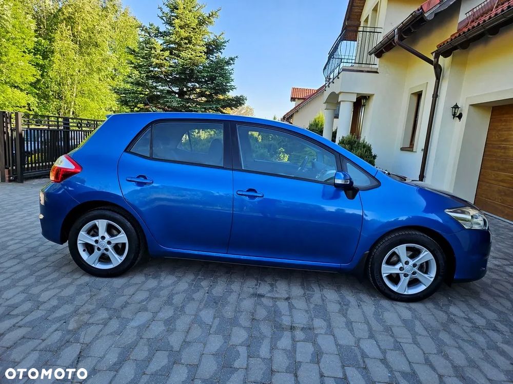 Toyota Auris - 8
