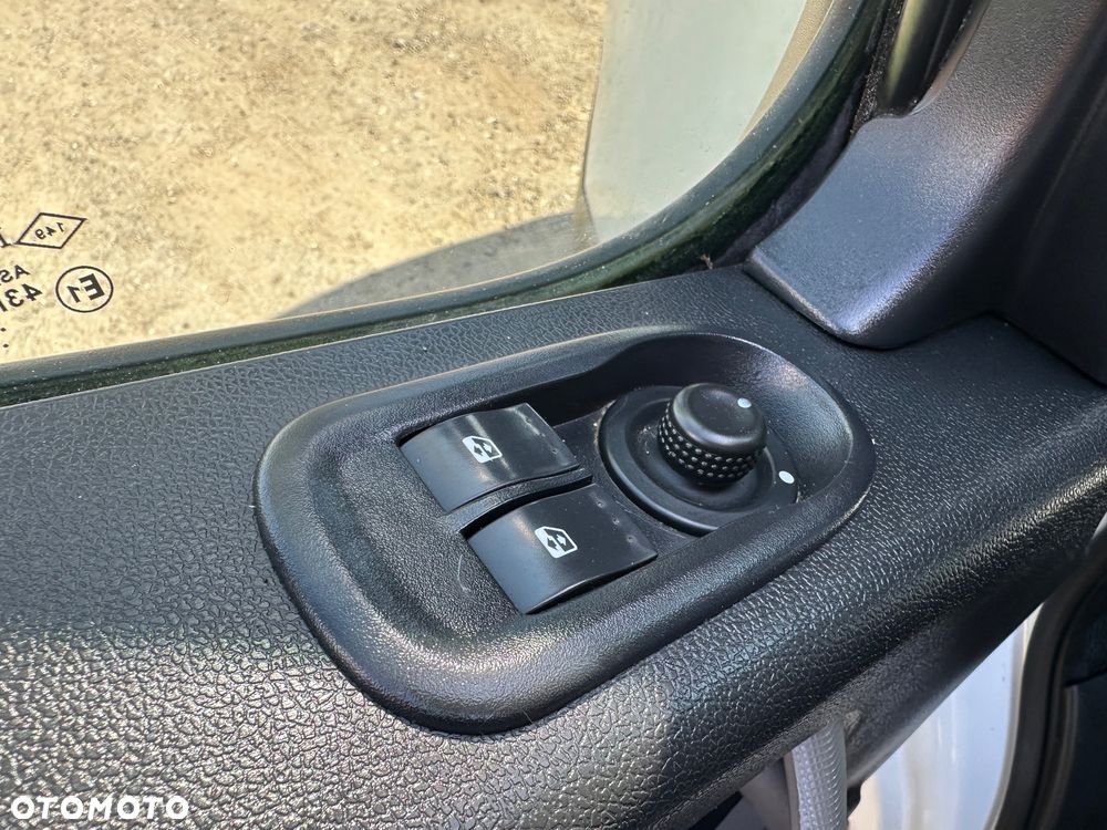 Renault Master 2.3dci 130ps 2017r L2H2 klima tempomat - 29