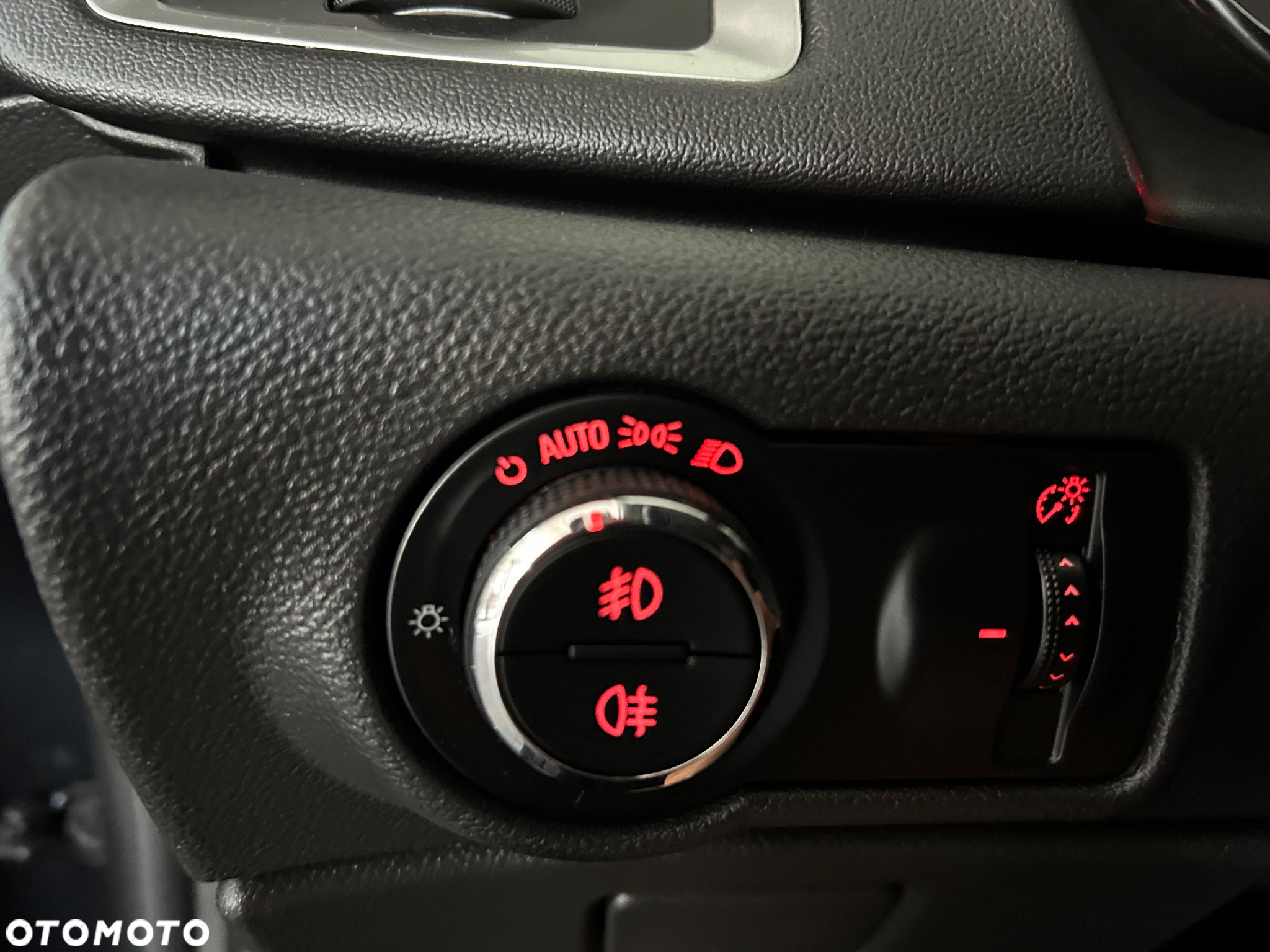 Opel Astra 2.0 CDTI ecoFLEX Start/Stop Exklusiv - 36