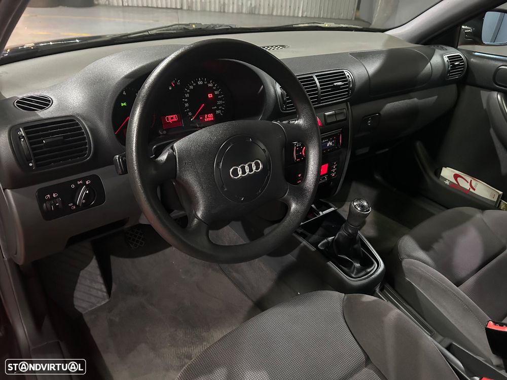 Audi A3 1.6 EC - 8