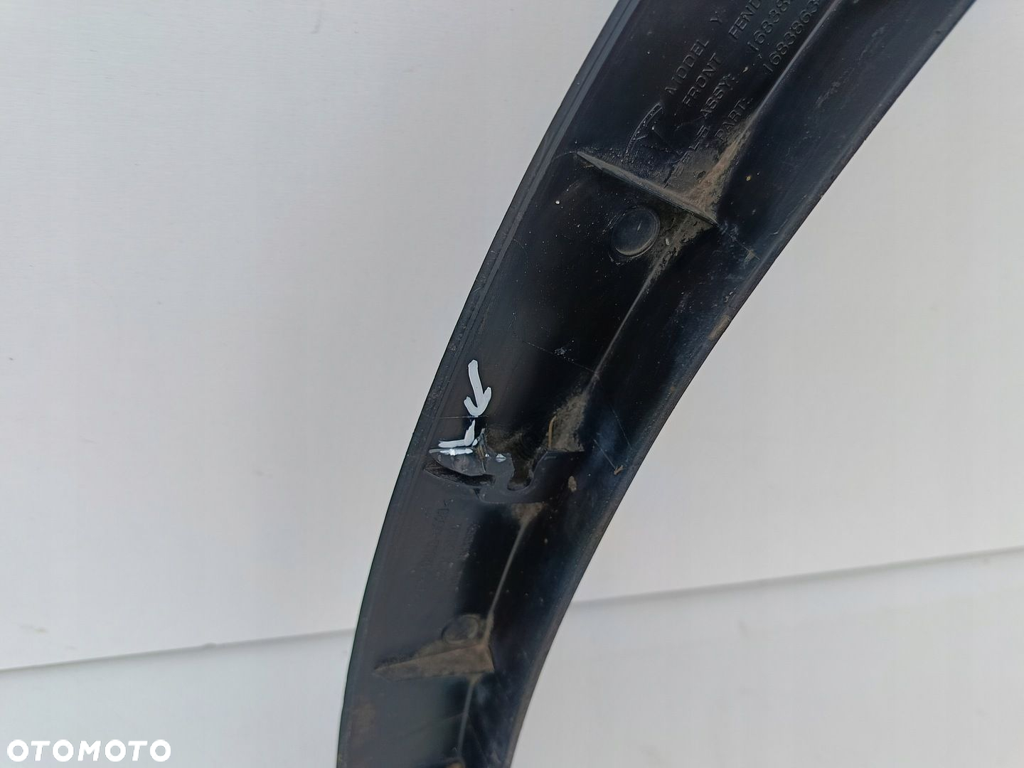 TESLA MODEL Y MY 20- NAKŁADKA LISTWA BŁOTNIKA LEWY PRZÓD 1683863-00-A - 11