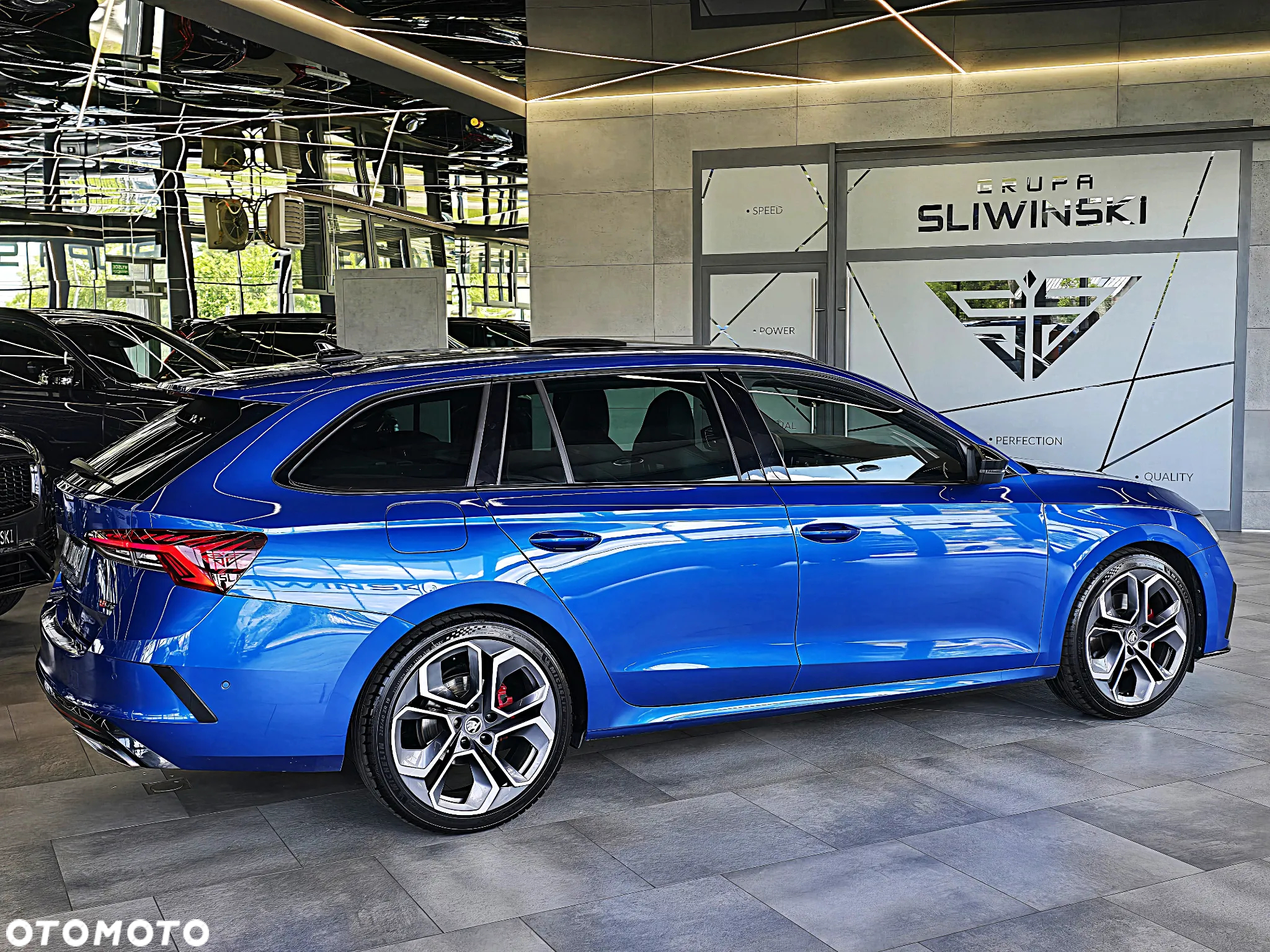 Skoda Octavia Combi 2.0 TDI DSG 4x4 RS - 8