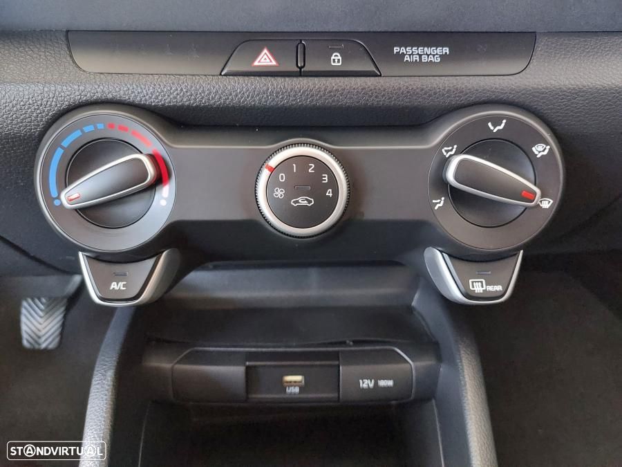 Kia Stonic 1.2 Dynamic - 29