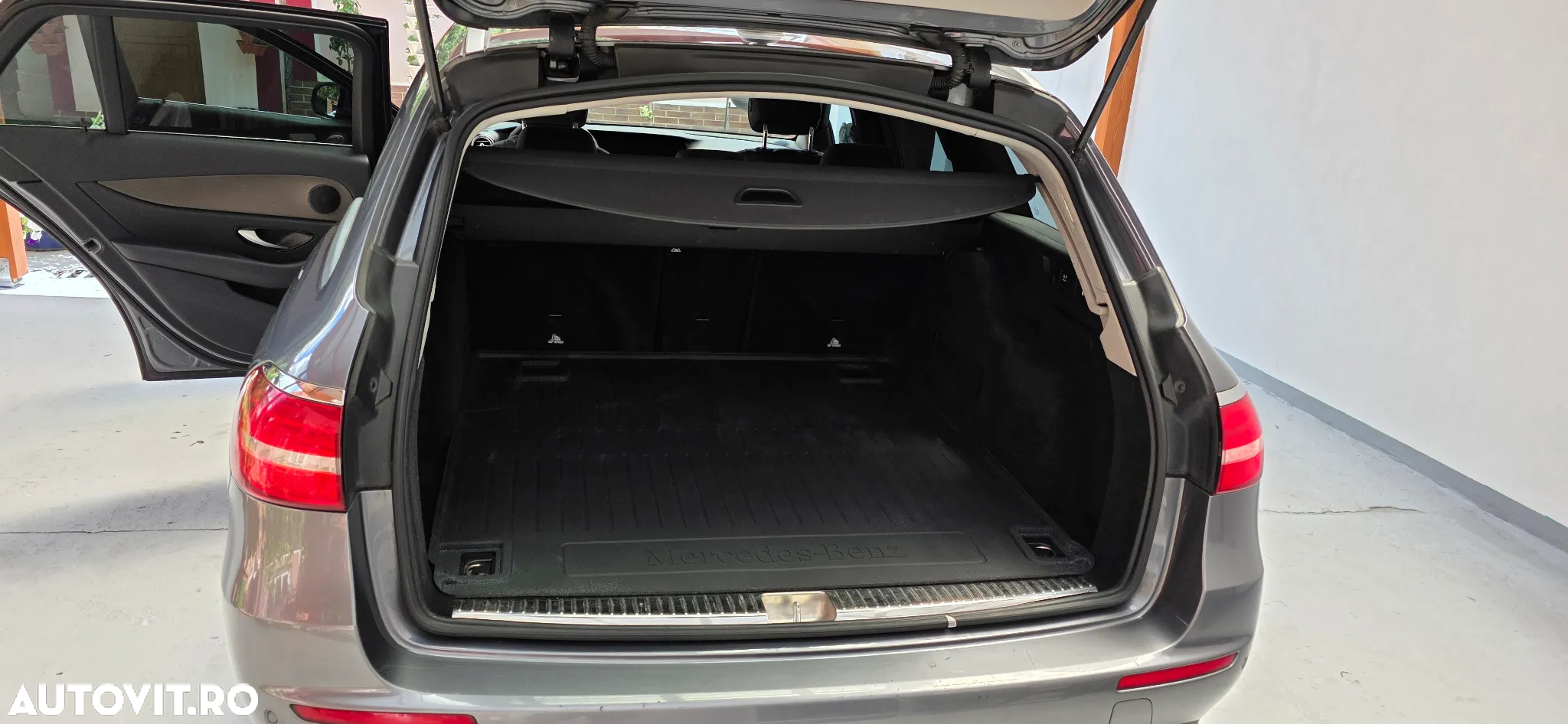 Mercedes-Benz E 200 d T 9G-TRONIC Avantgarde - 14