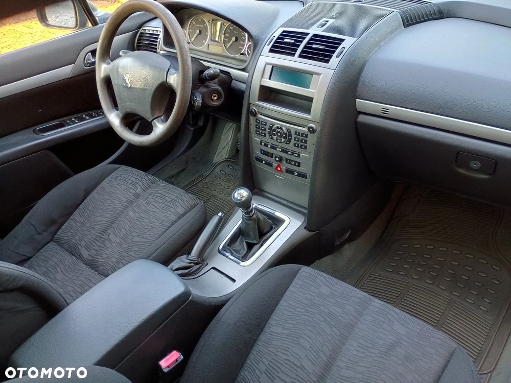 Peugeot 407 - 16