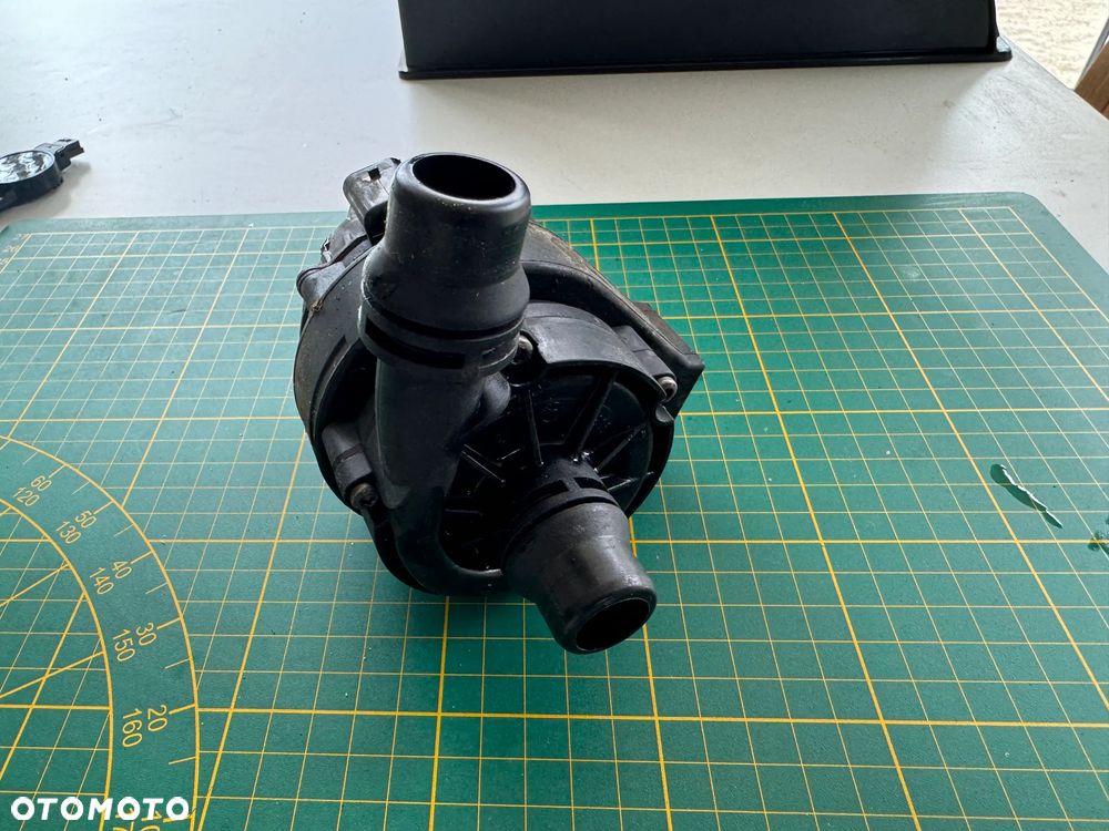 DODATKOWA POMPA WODY BMW F45 F46 0392024083 - 3