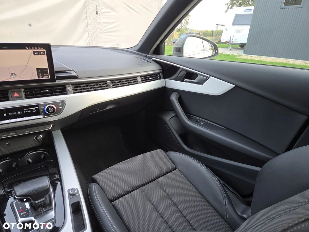 Audi A4 Avant 40 TFSI S tronic S line - 11