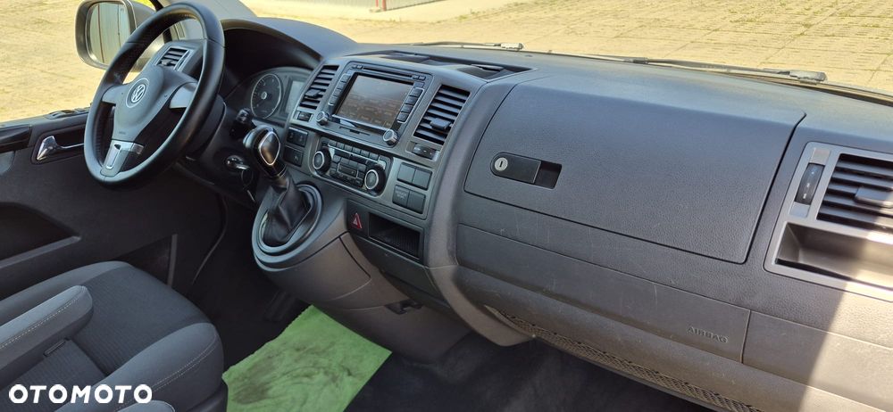 Volkswagen Multivan - 8