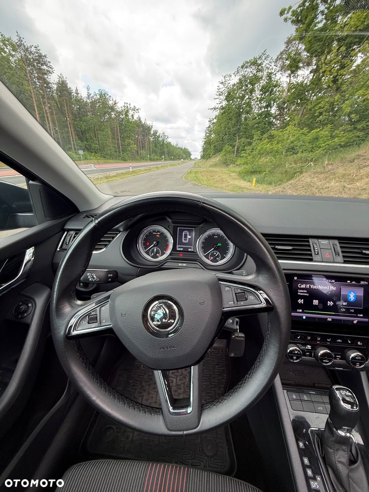 Skoda Octavia 1.6 TDI DSG Premium Edition - 10