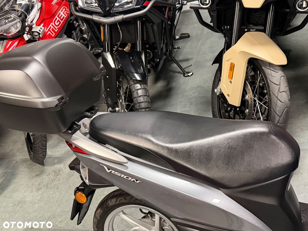 Honda Vision - 15