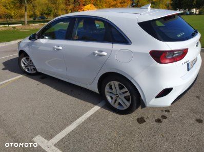 Kia Ceed - 24