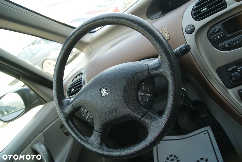 Citroën Xsara Picasso 1.8i Confort - 14