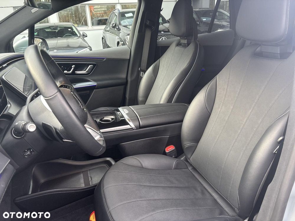 Mercedes-Benz EQE - 16