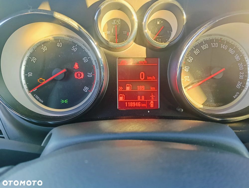 Opel Zafira Tourer 1.4 Turbo drive - 15