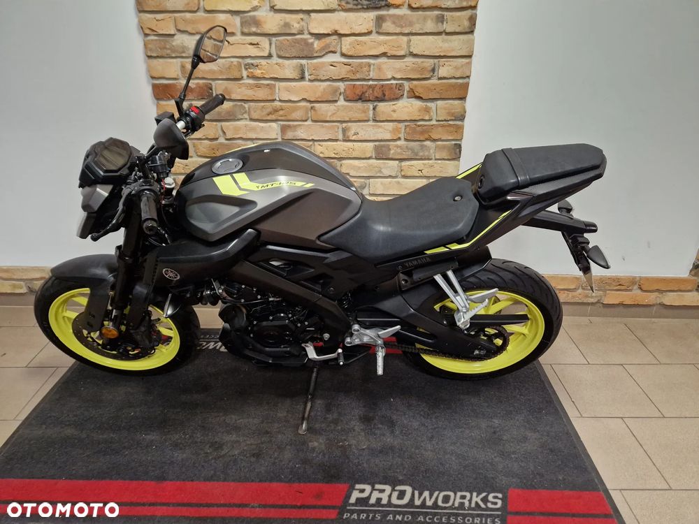 Yamaha MT - 7
