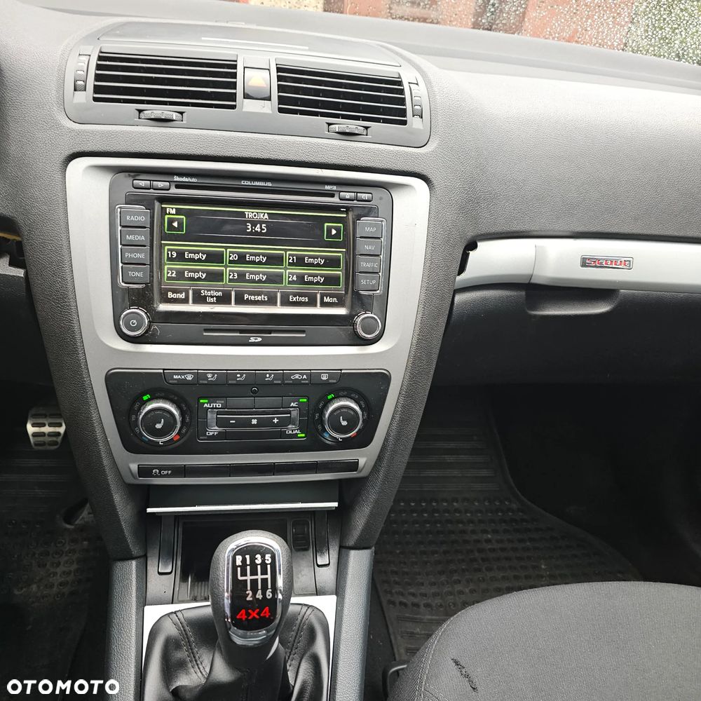 Skoda Octavia 2.0 TDI DPF Scout 4x4 - 6