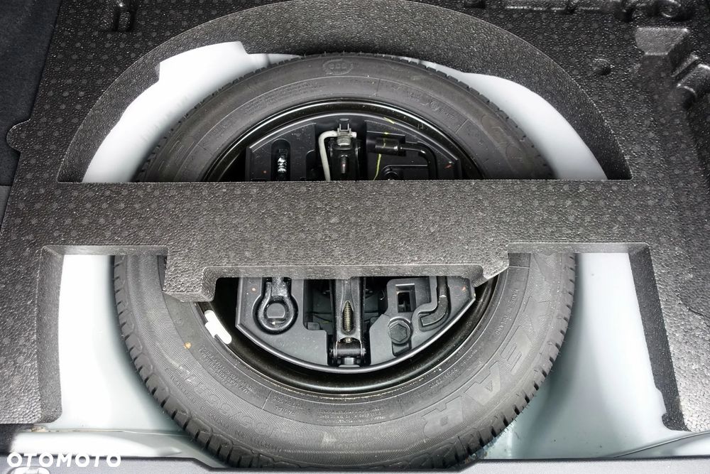 Peugeot 2008 1.2 Pure Tech Active - 28