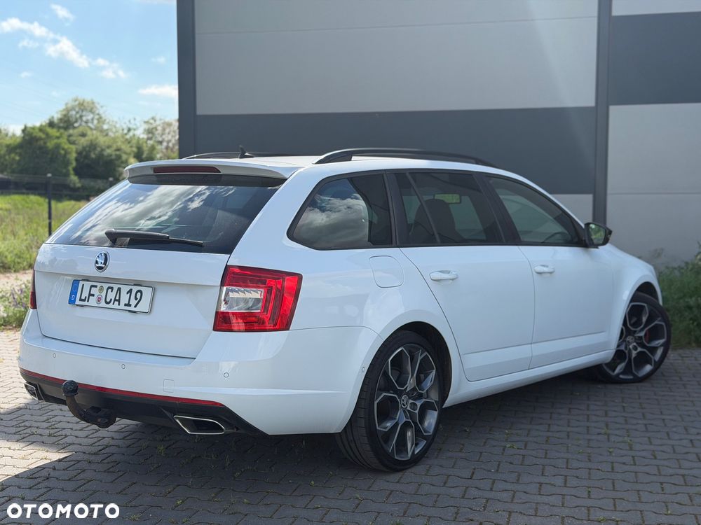 Skoda Octavia 2.0 TDI 4x4 RS Challenge DSG - 13