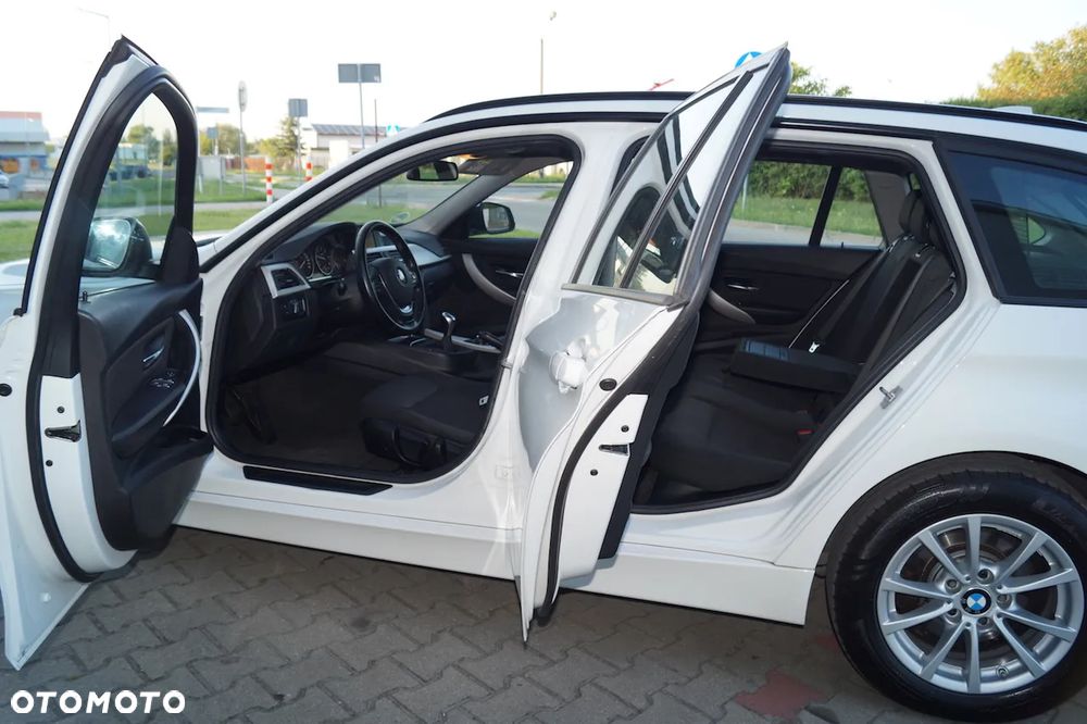 BMW Seria 3 - 22