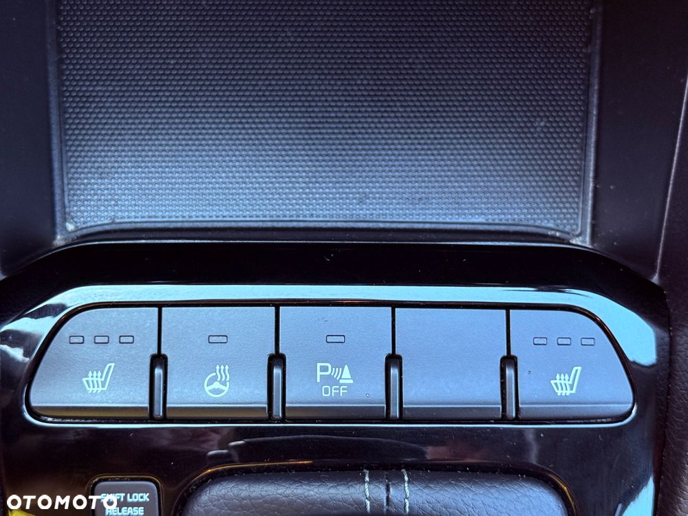 Kia Rio - 22