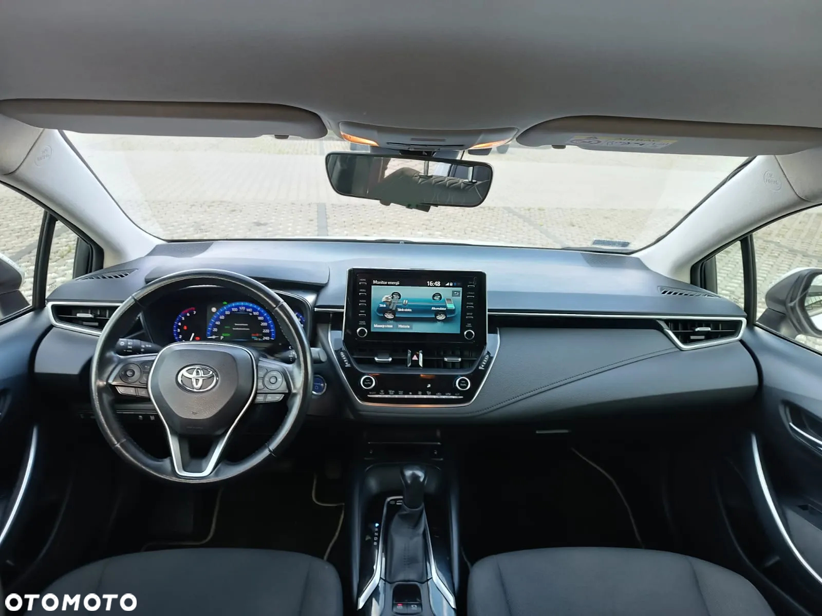 Toyota Corolla - 32