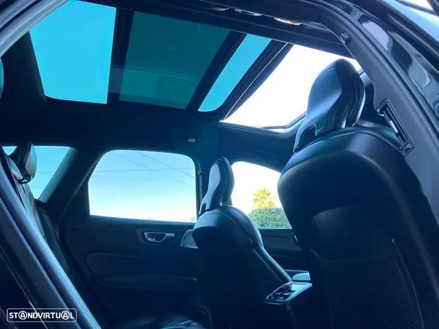 Volvo XC 60 2.0 B5 R-Design AWD - 55