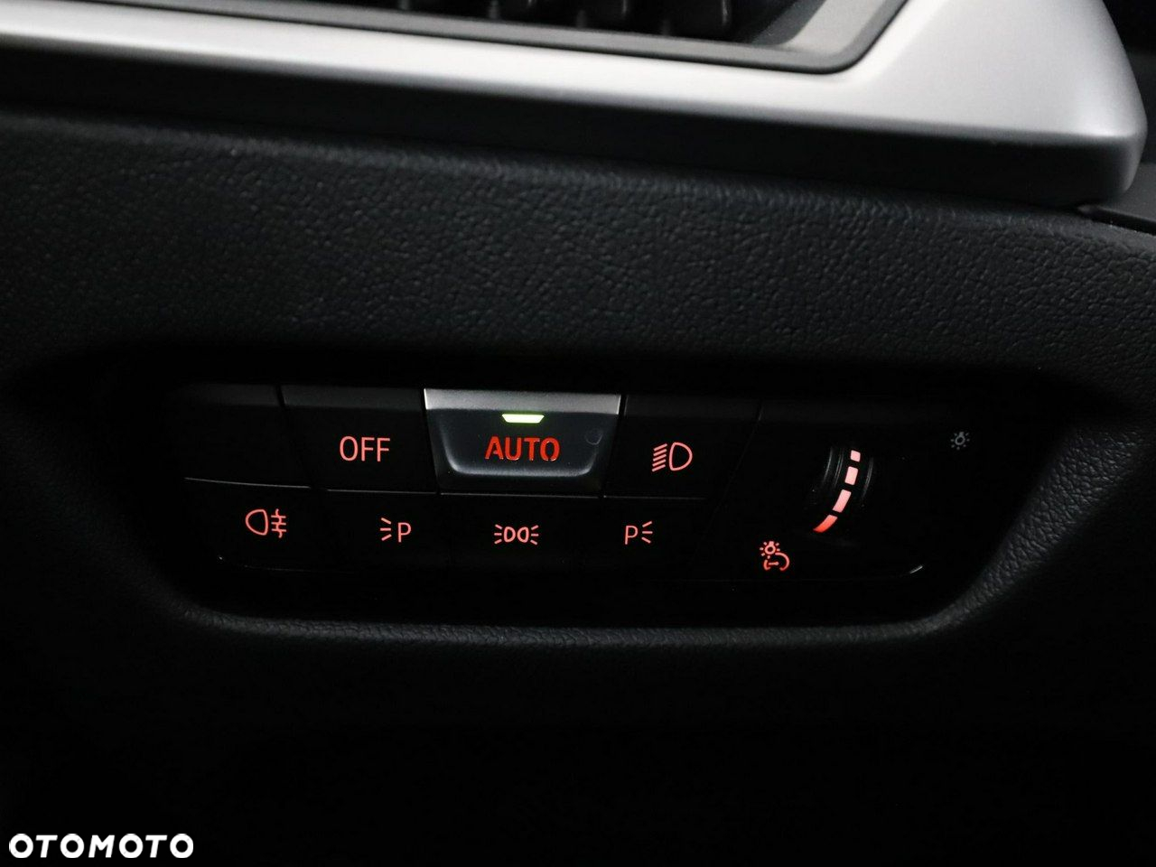 BMW Seria 3 330e Advantage - 37