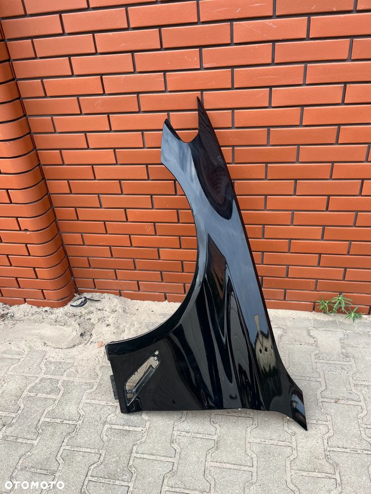 BŁOTNIK BMW G30 IDEALNY - 1