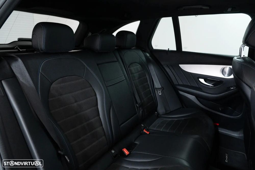 Mercedes-Benz C 300 e AMG Line - 41