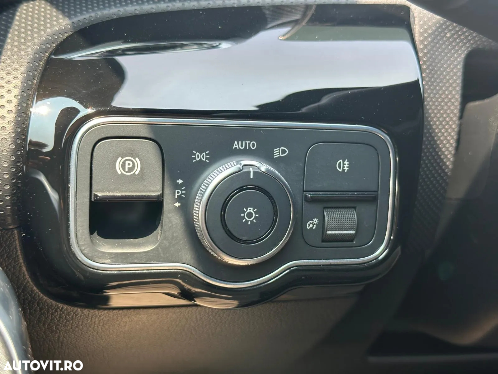 Mercedes-Benz A 250 e 8G-DCT Edition 2020 - 32