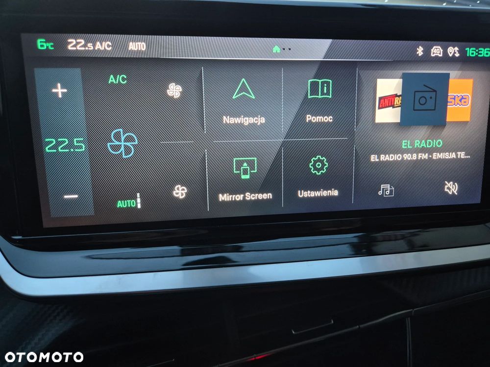 Peugeot 2008 PureTech 130 EAT8 Allure - 25