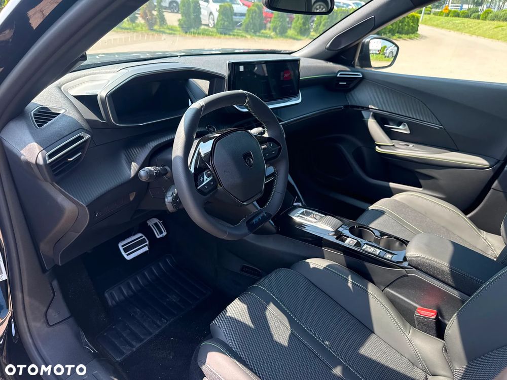 Peugeot 2008 - 24