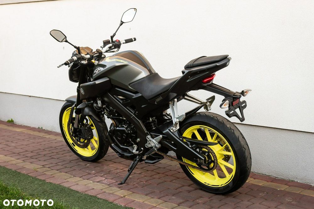 Yamaha MT - 4