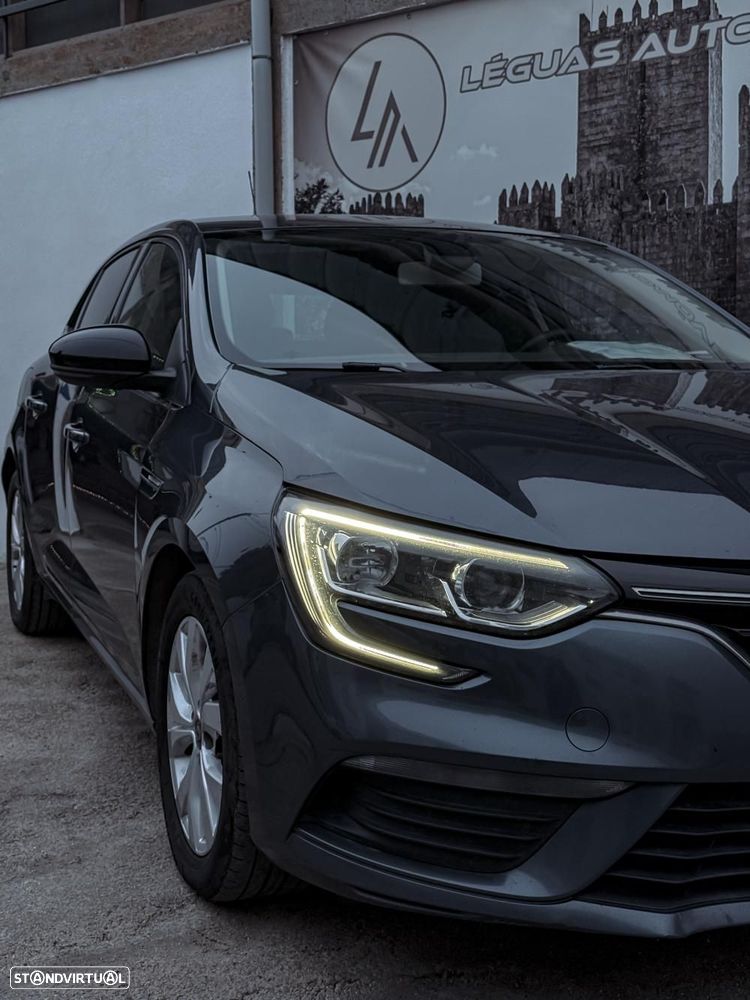 Renault Mégane 1.5 Blue dCi Limited - 3