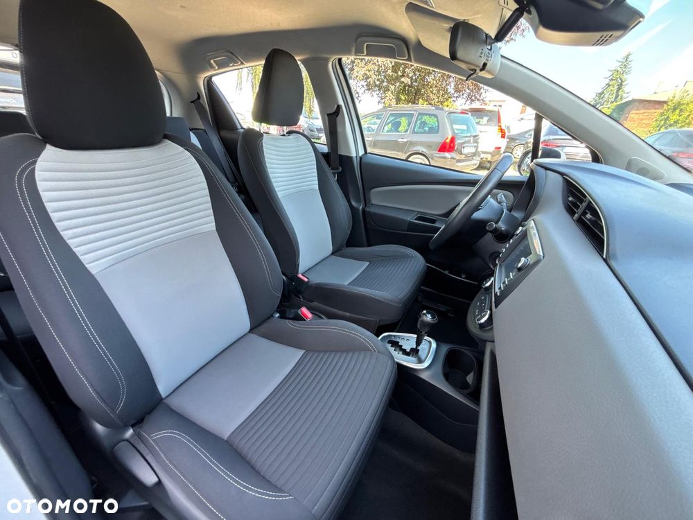 Toyota Yaris Hybrid 100 Premium - 14