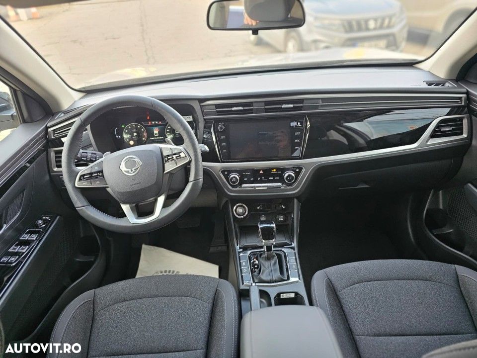 KG Mobility Korrando - 13