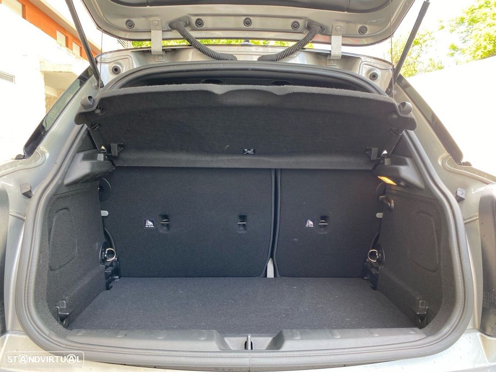MINI 5 Portas Cooper Premium Classic Auto - 17