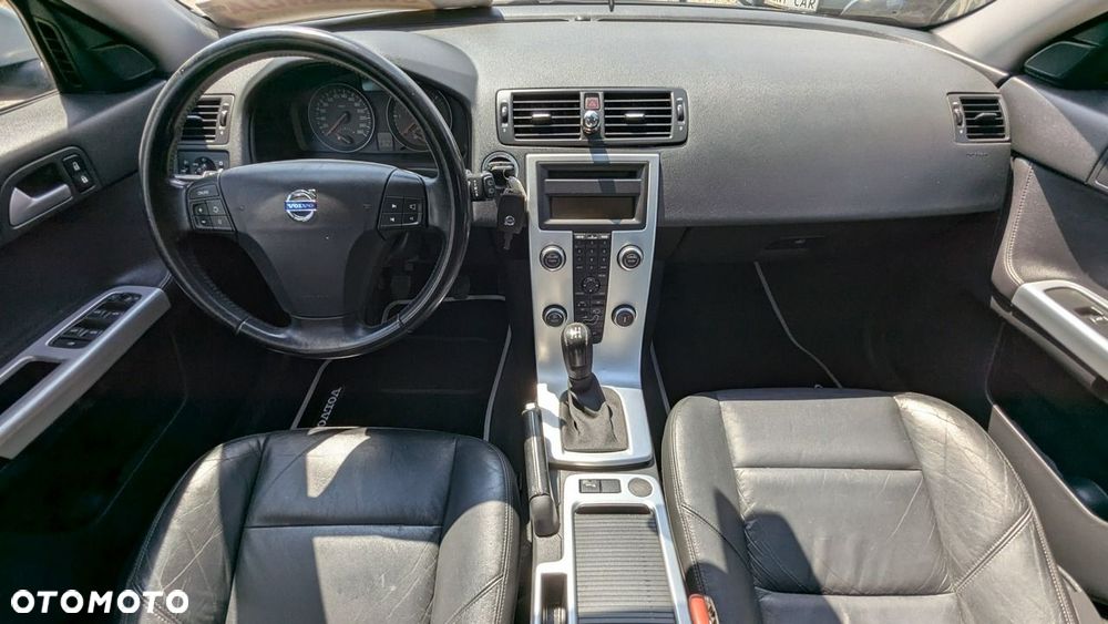 Volvo V50 - 25