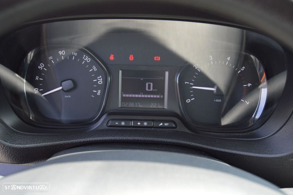 Peugeot Expert 1.5 BlueHDi L2H1 Pro Standard - 19